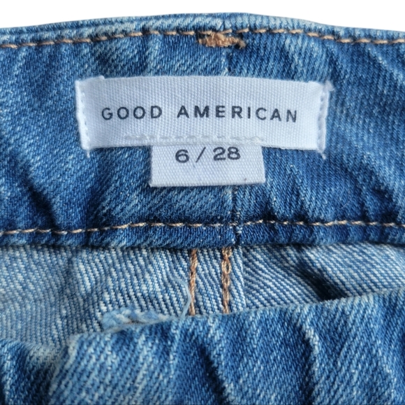 Good American Distressed Hem Jeans - Picture 6 of 7